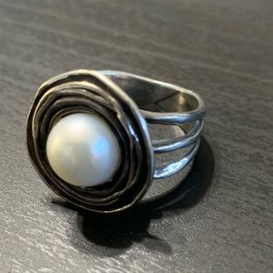 Silver Pearl Ring